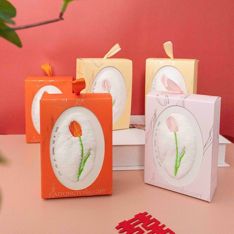 Elegant Handkerchief Gift Set – Handkerchief in Decorative Box