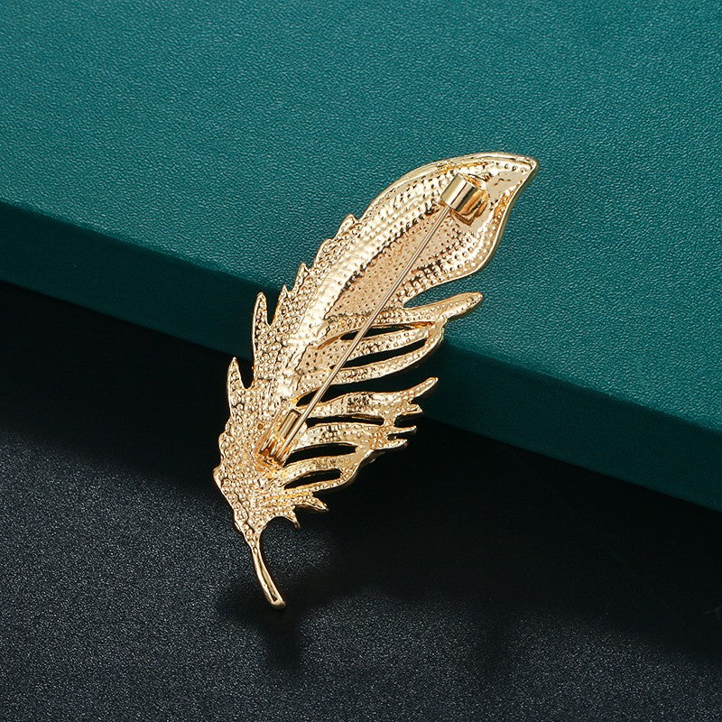 Elegant Rhinestone Feather Brooch | A Touch of Grace ✨