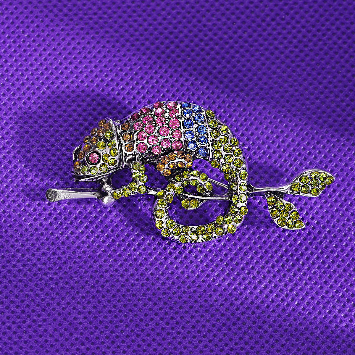 “Bling Bling” (Animal Kingdom Brooch Collection) 🐾