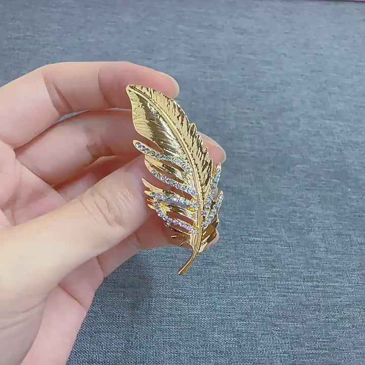 Elegant Rhinestone Feather Brooch | A Touch of Grace ✨