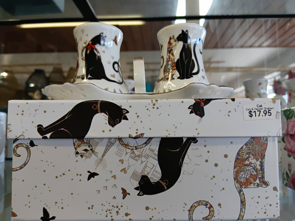 Stylish Salt & Pepper Shakers – Ceramic Kitchen Table Seasoning Set